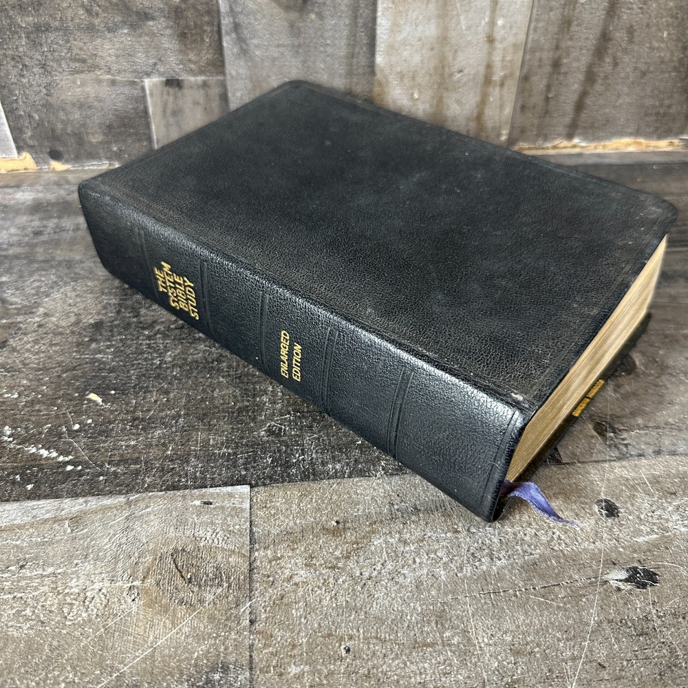 Naves Topical Bible A Digest of the Holy Scriptures Indexed 1962 Southwestern